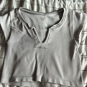 Size: m/l, color: white, brand: urban outfitters